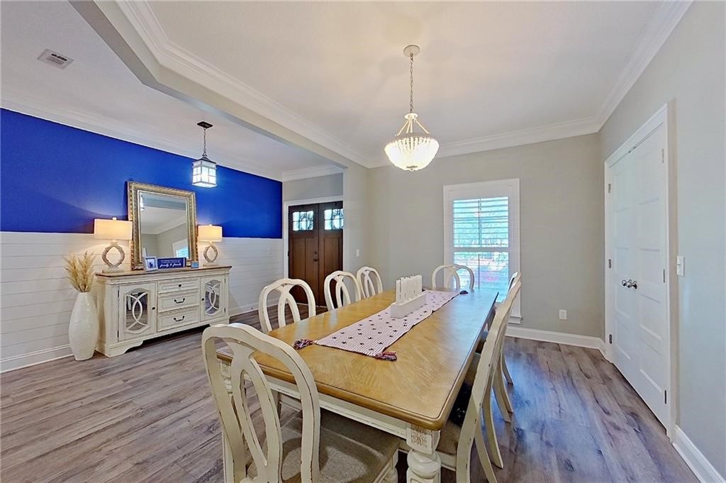 1296 N River Oaks Drive