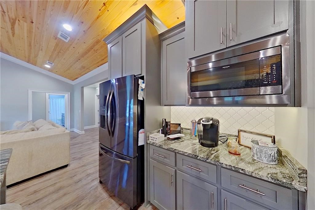 1296 N River Oaks Drive