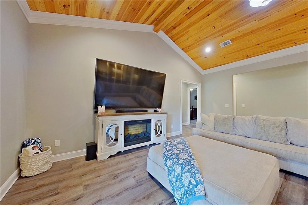 1296 N River Oaks Drive