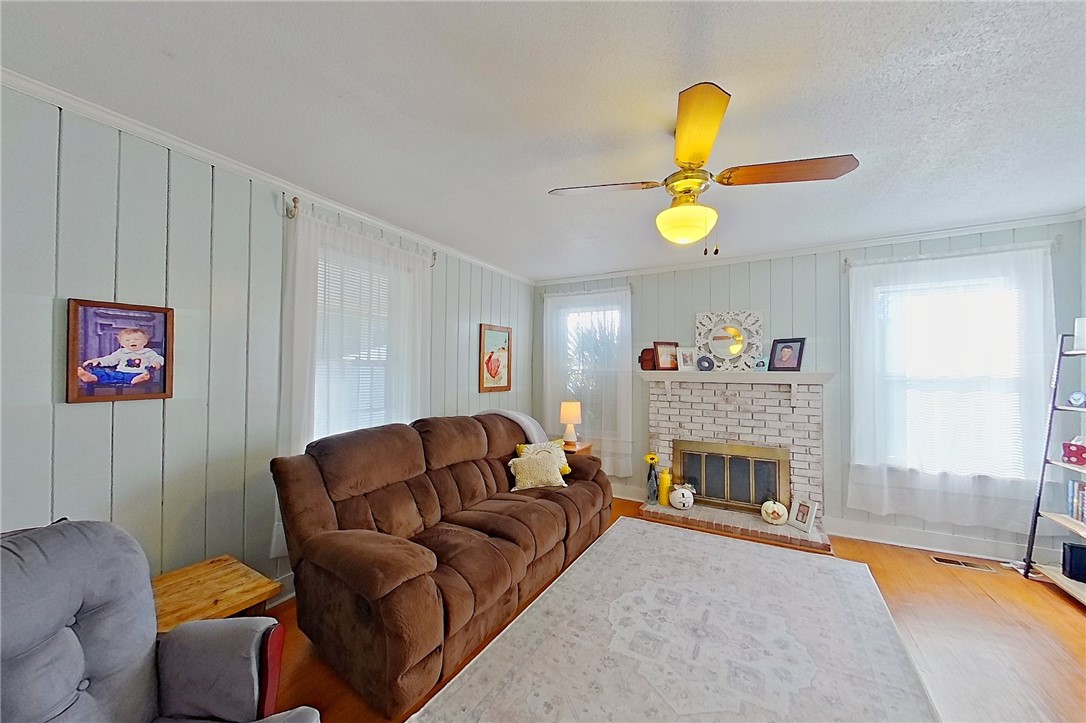 2158 Cherokee Street