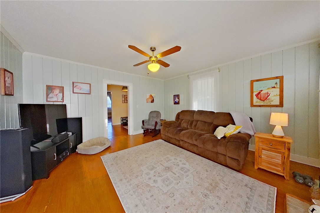 2158 Cherokee Street