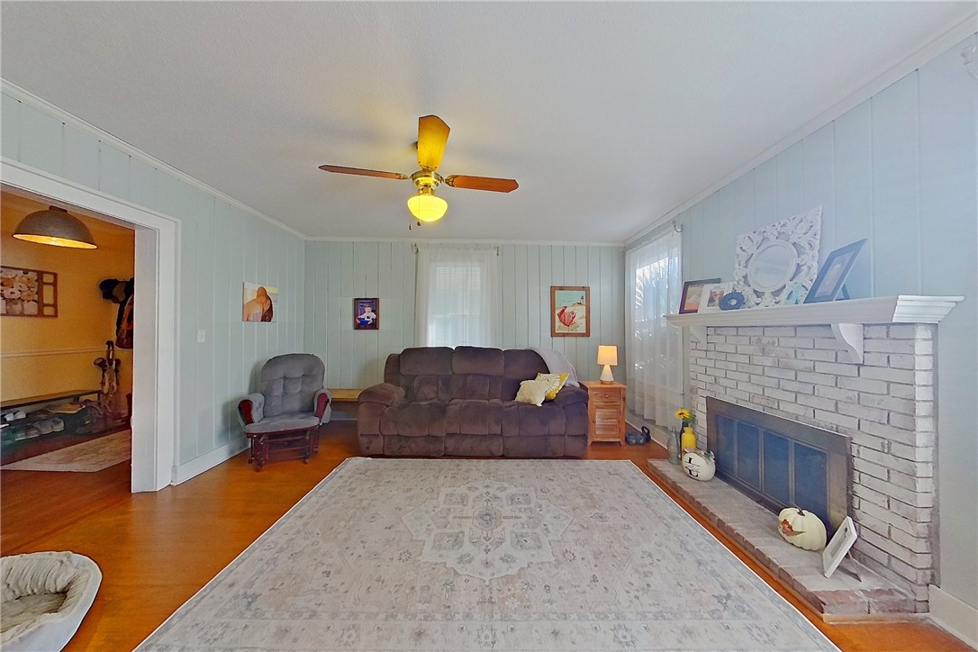 2158 Cherokee Street