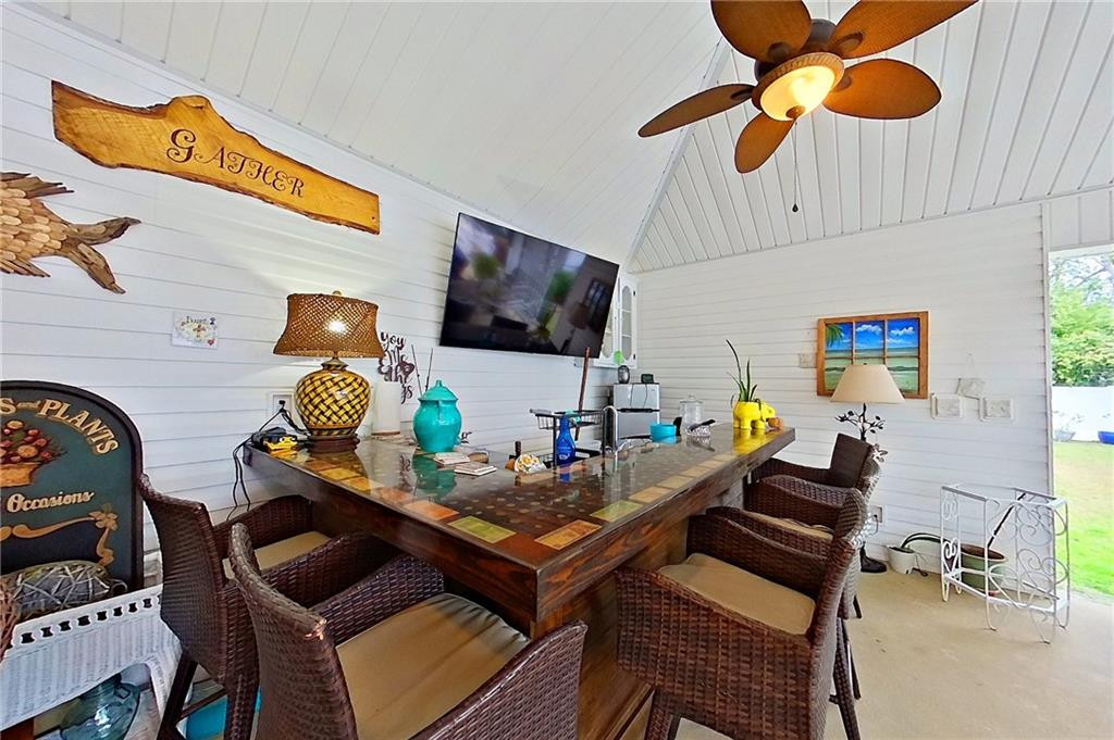 3952 Golfview Drive