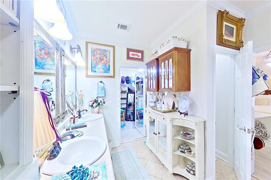 3952 Golfview Drive