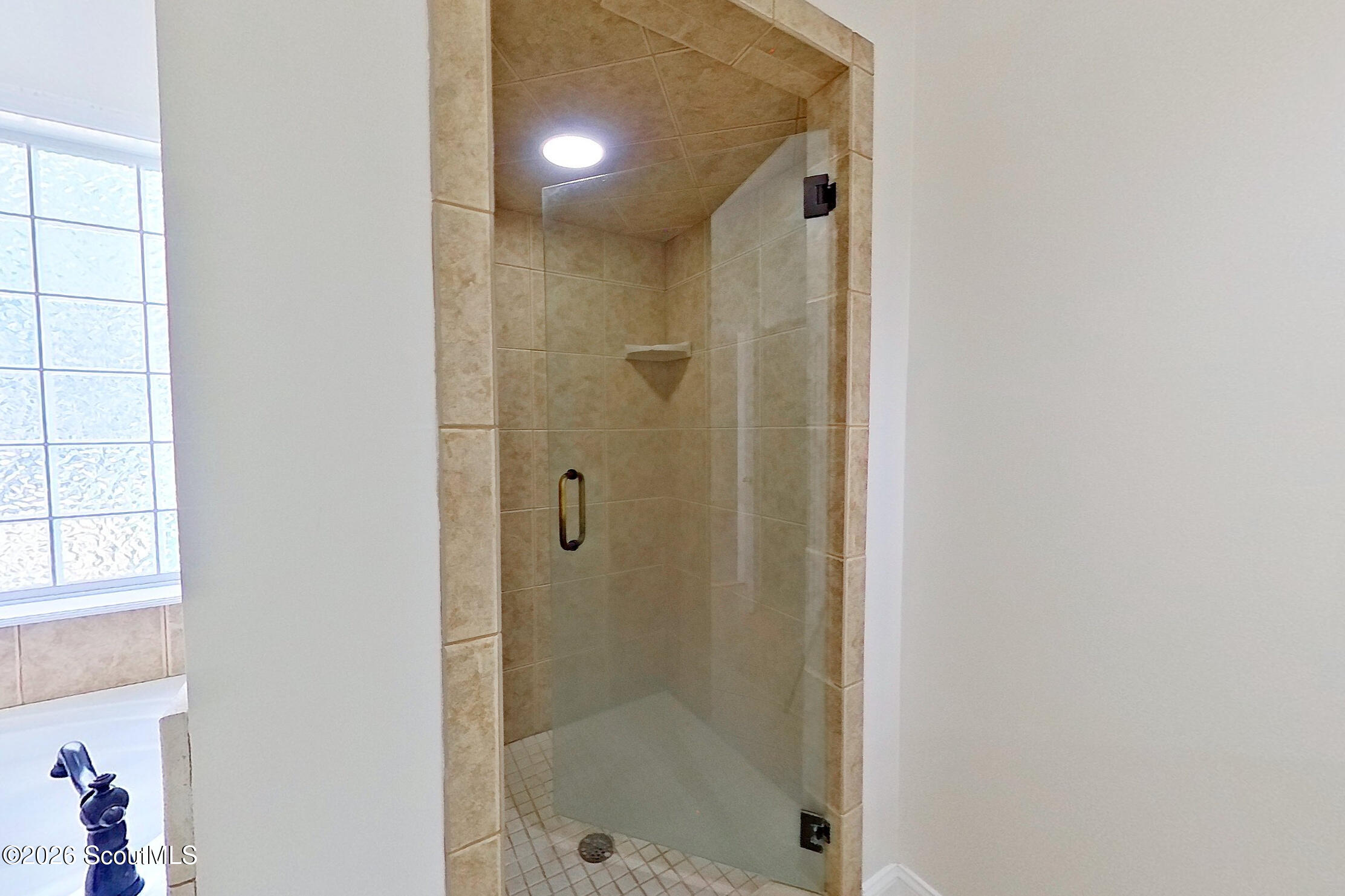 3952 Golfview Drive