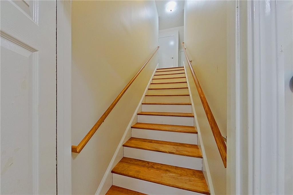 3952 Golfview Drive