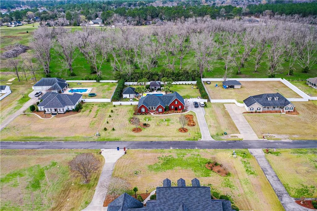 3952 Golfview Drive