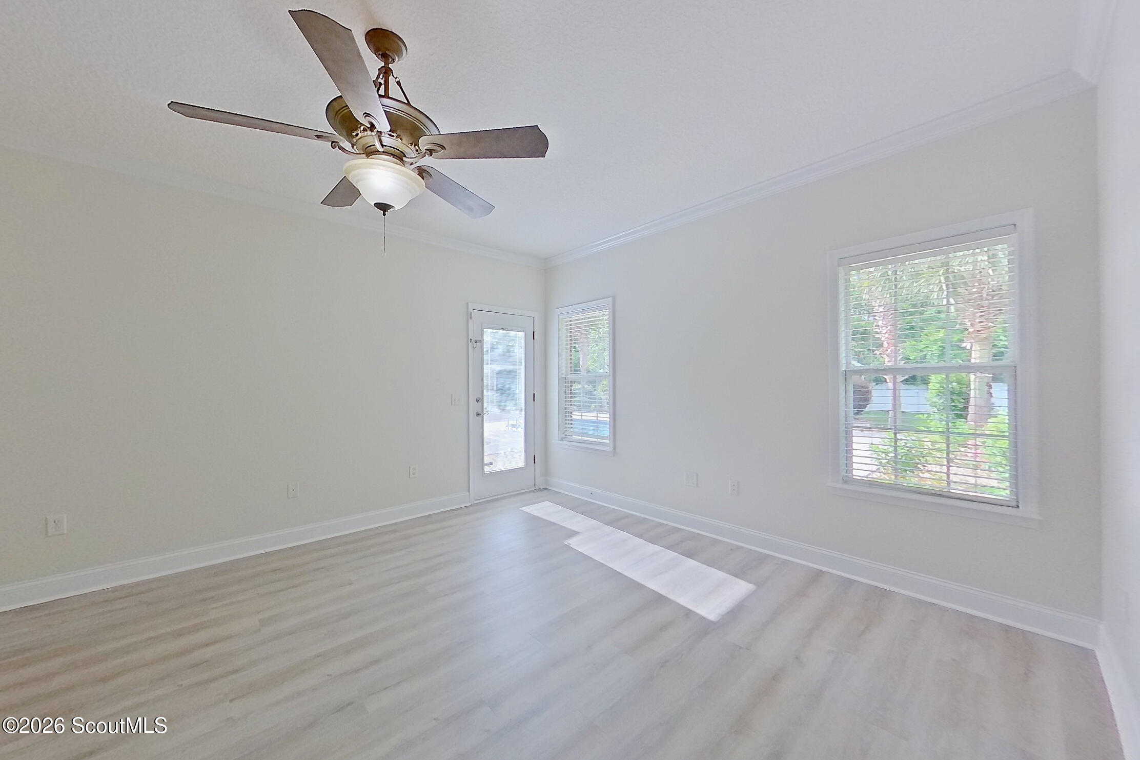 3952 Golfview Drive