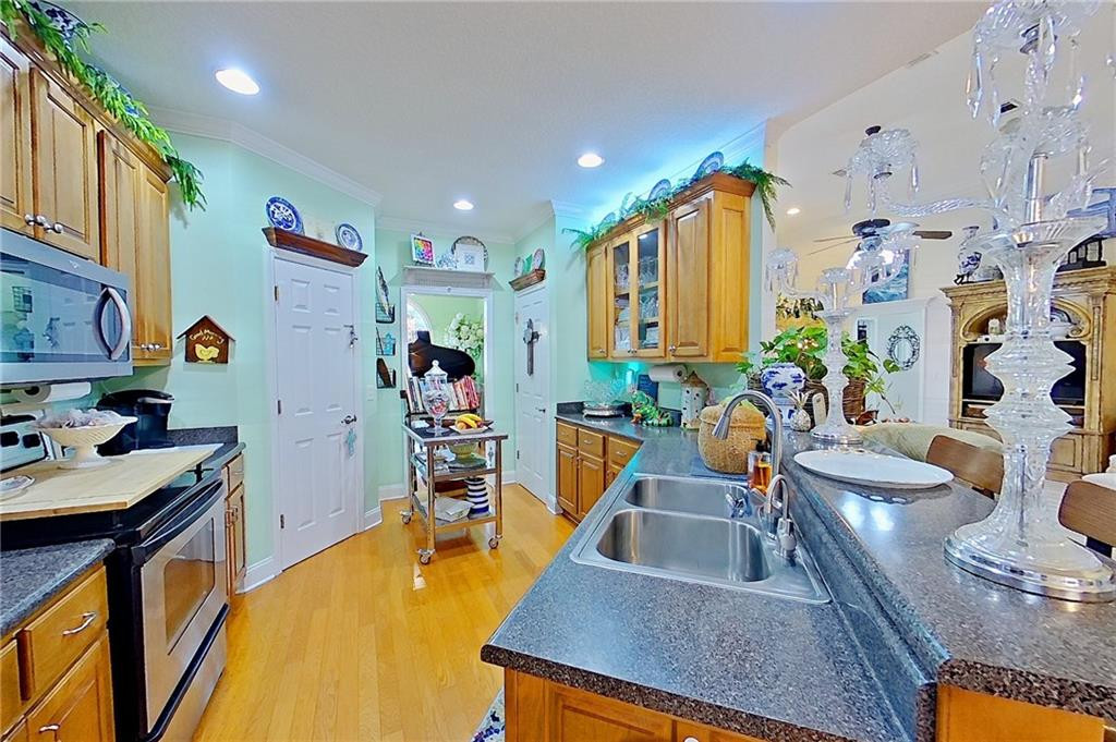 3952 Golfview Drive