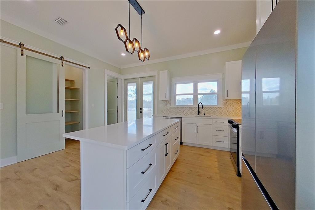 1002 Azalea Drive