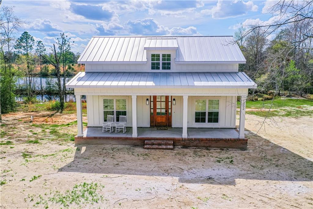 1002 Azalea Drive