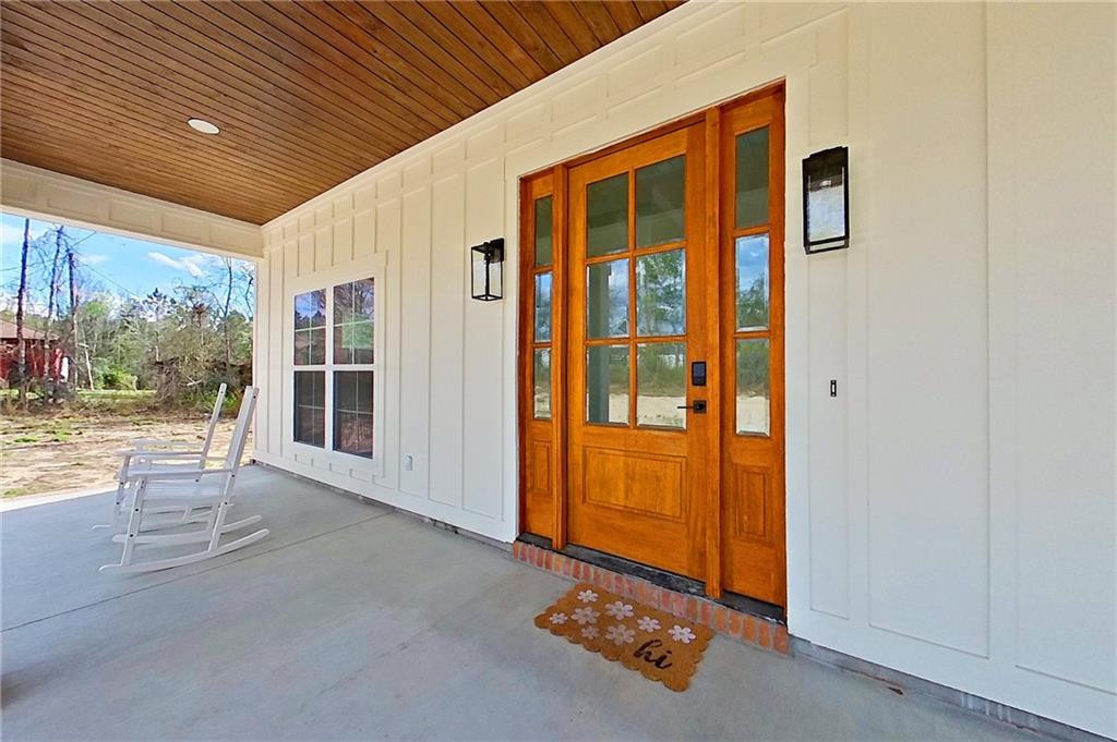 1002 Azalea Drive