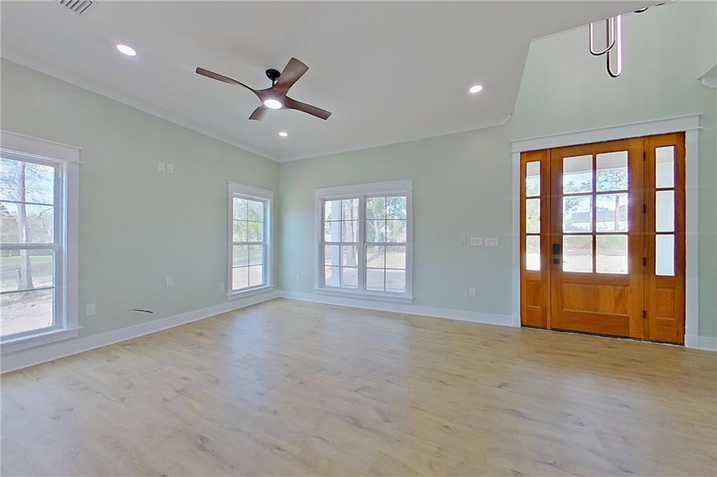 1002 Azalea Drive