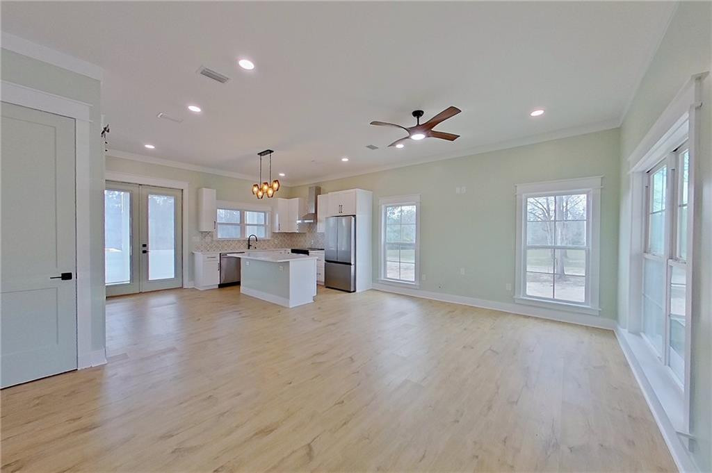 1002 Azalea Drive