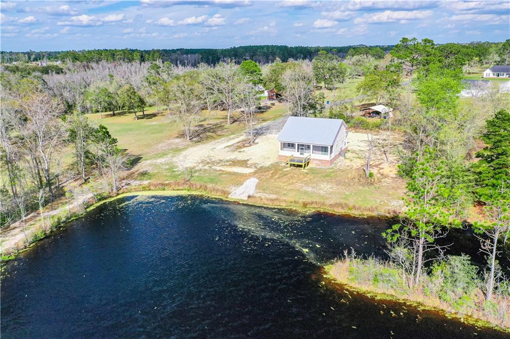 1002 Azalea Drive