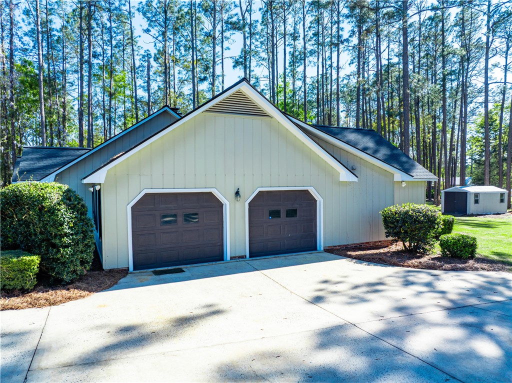 180 Heritage Circle