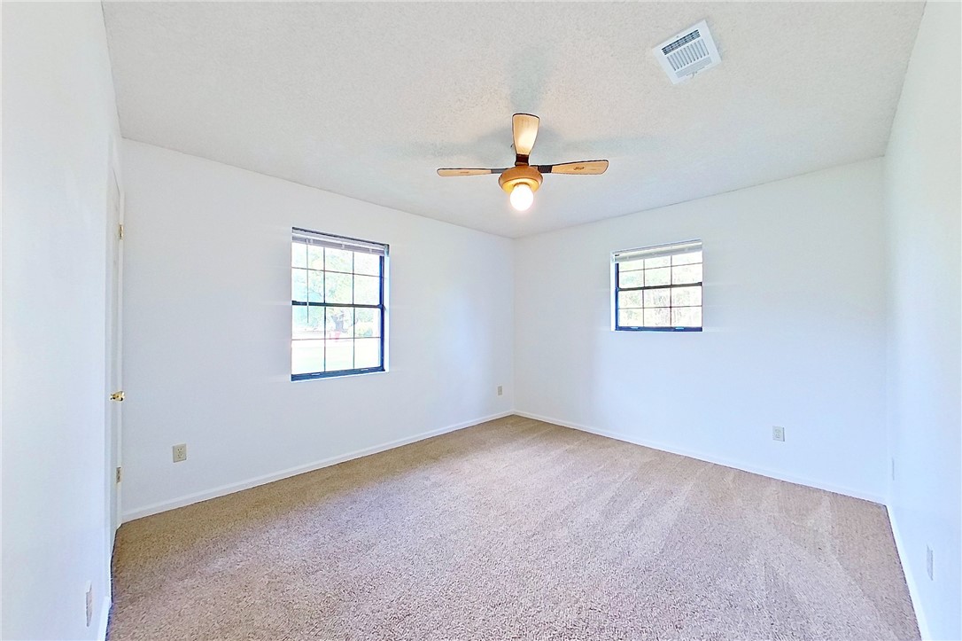 3433 Pecan Lane