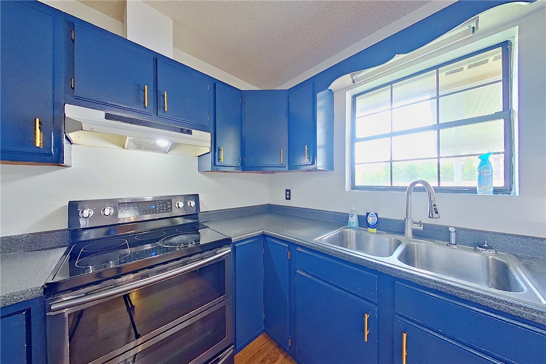 3433 Pecan Lane
