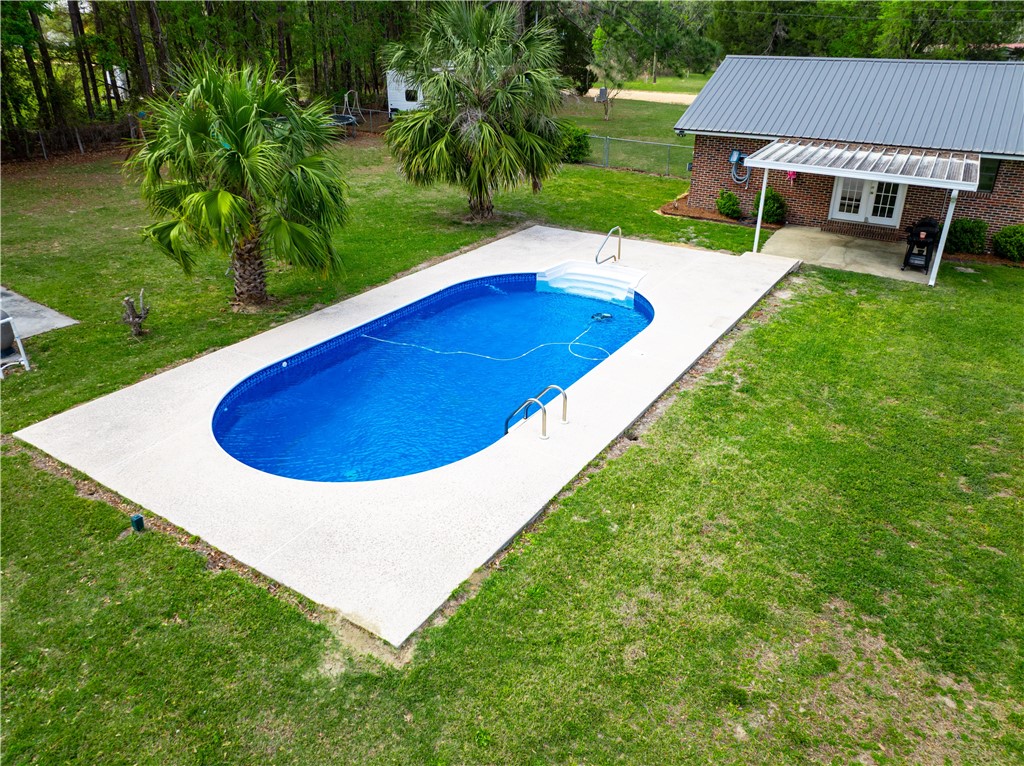 3433 Pecan Lane