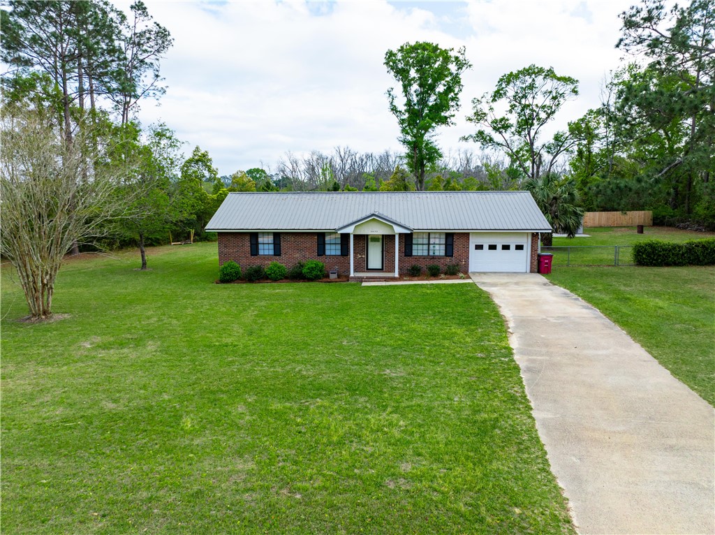 3433 Pecan Lane