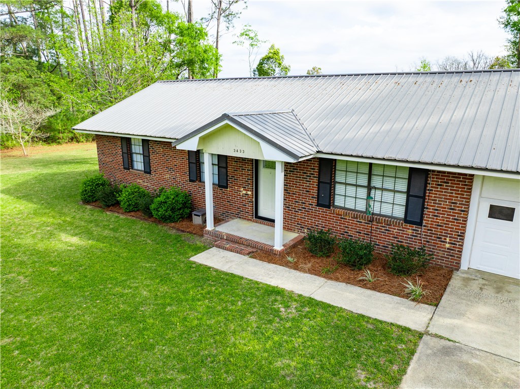 3433 Pecan Lane