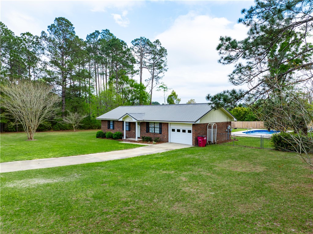 3433 Pecan Lane