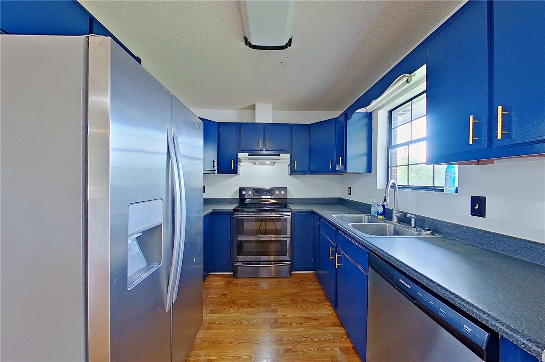 3433 Pecan Lane