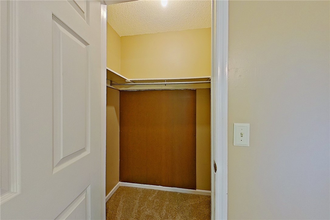 3433 Pecan Lane