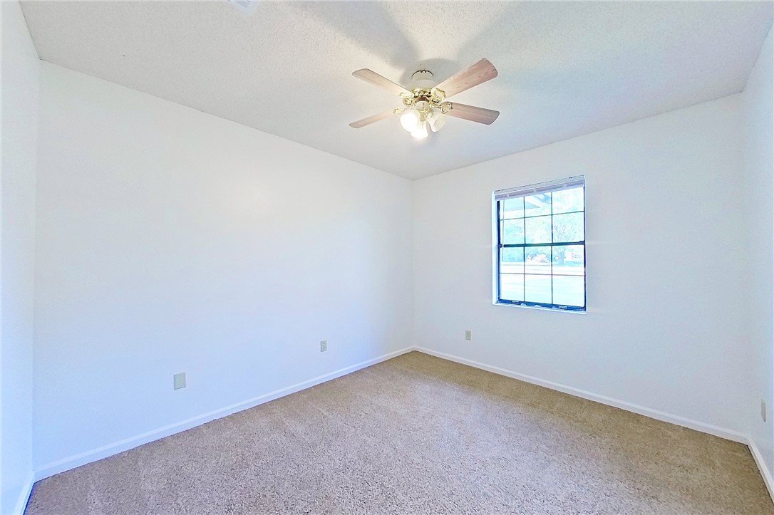 3433 Pecan Lane