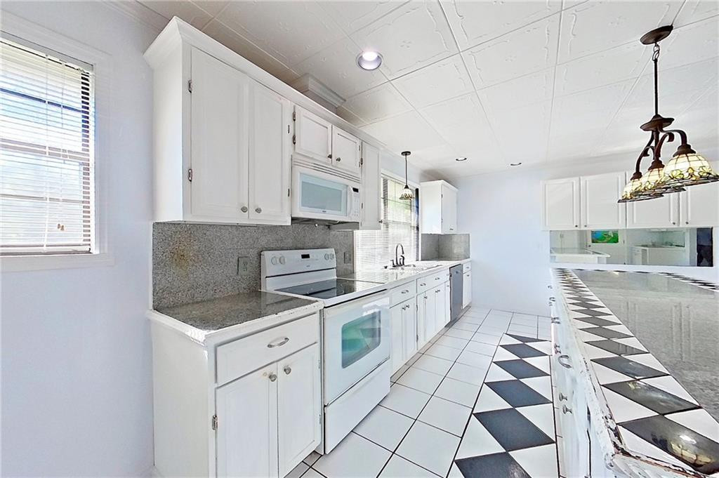 1140 Highland Drive