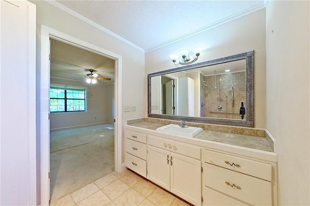 1140 Highland Drive