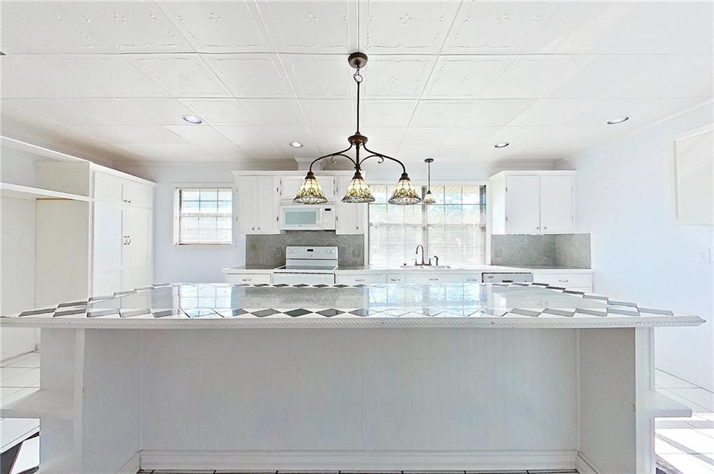 1140 Highland Drive