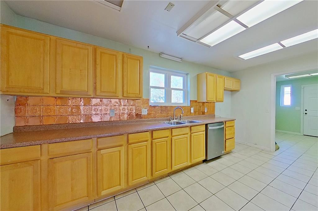 1140 Highland Drive