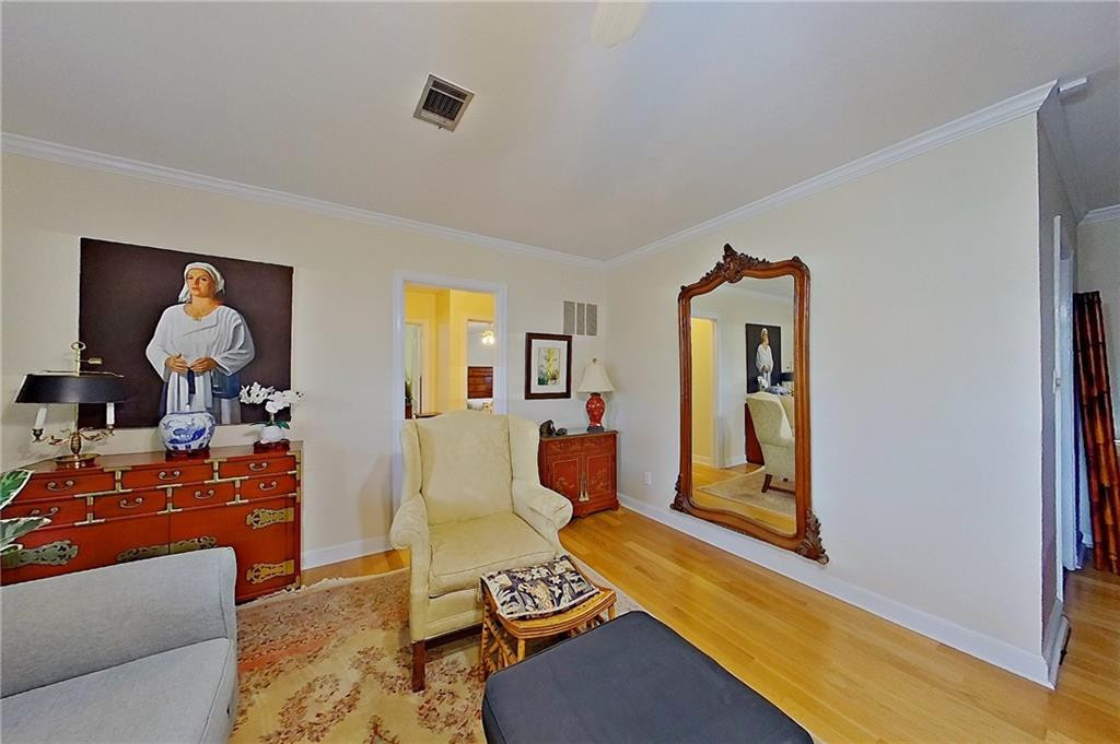 1107 Euclid Ave