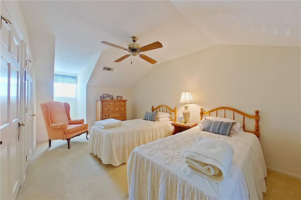 822 St Mary's Drive