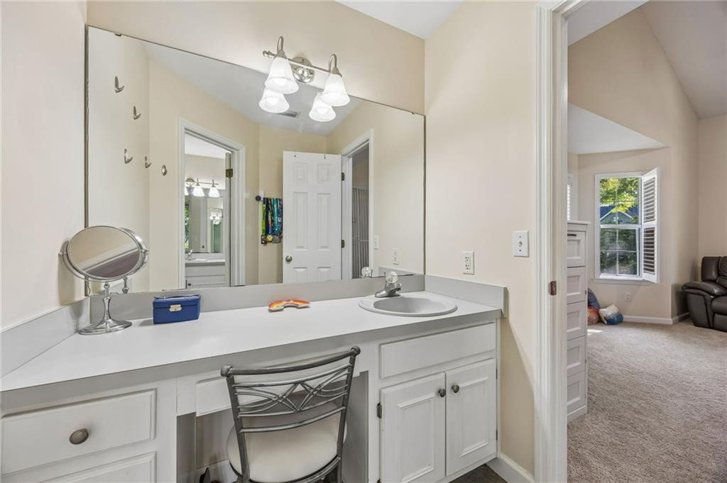 213 W Cardinal Circle, St. Marys
