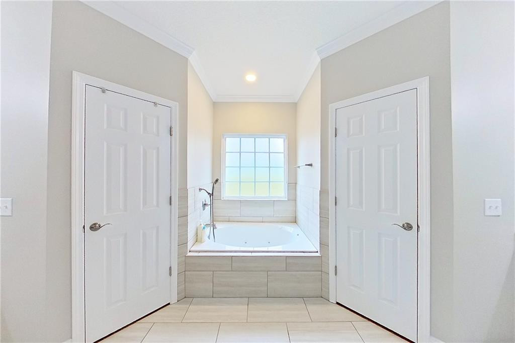 6714 Mamies Drive