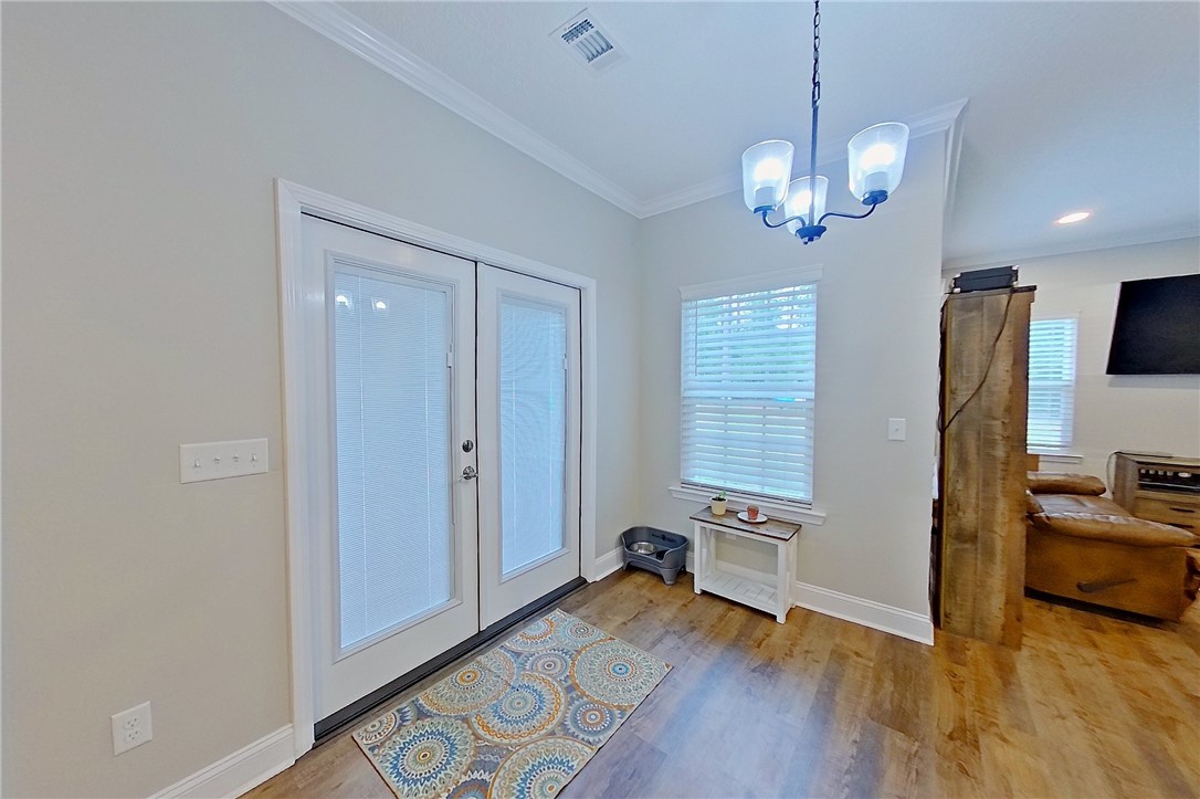 6714 Mamies Drive