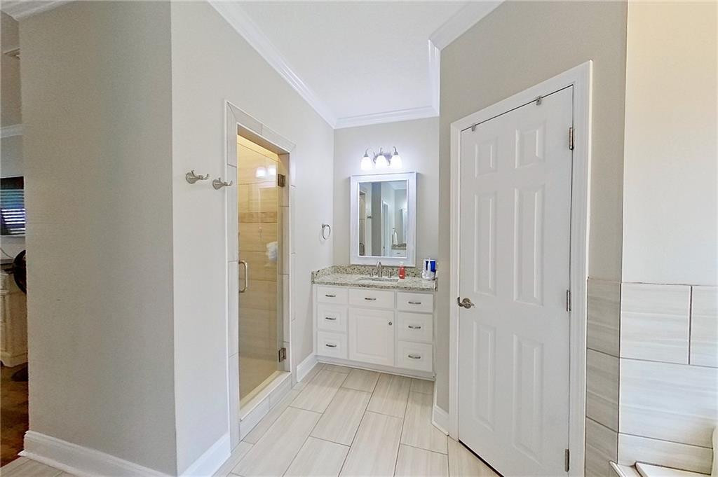 6714 Mamies Drive