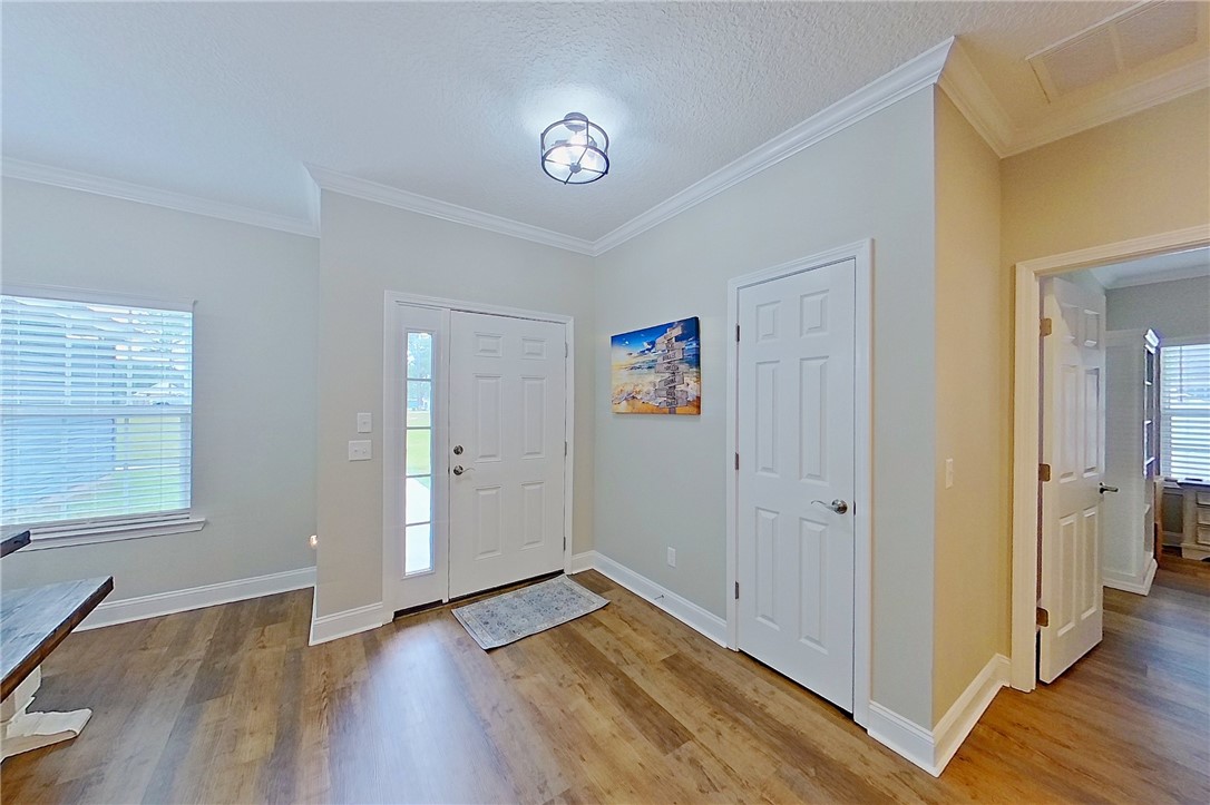 6714 Mamies Drive