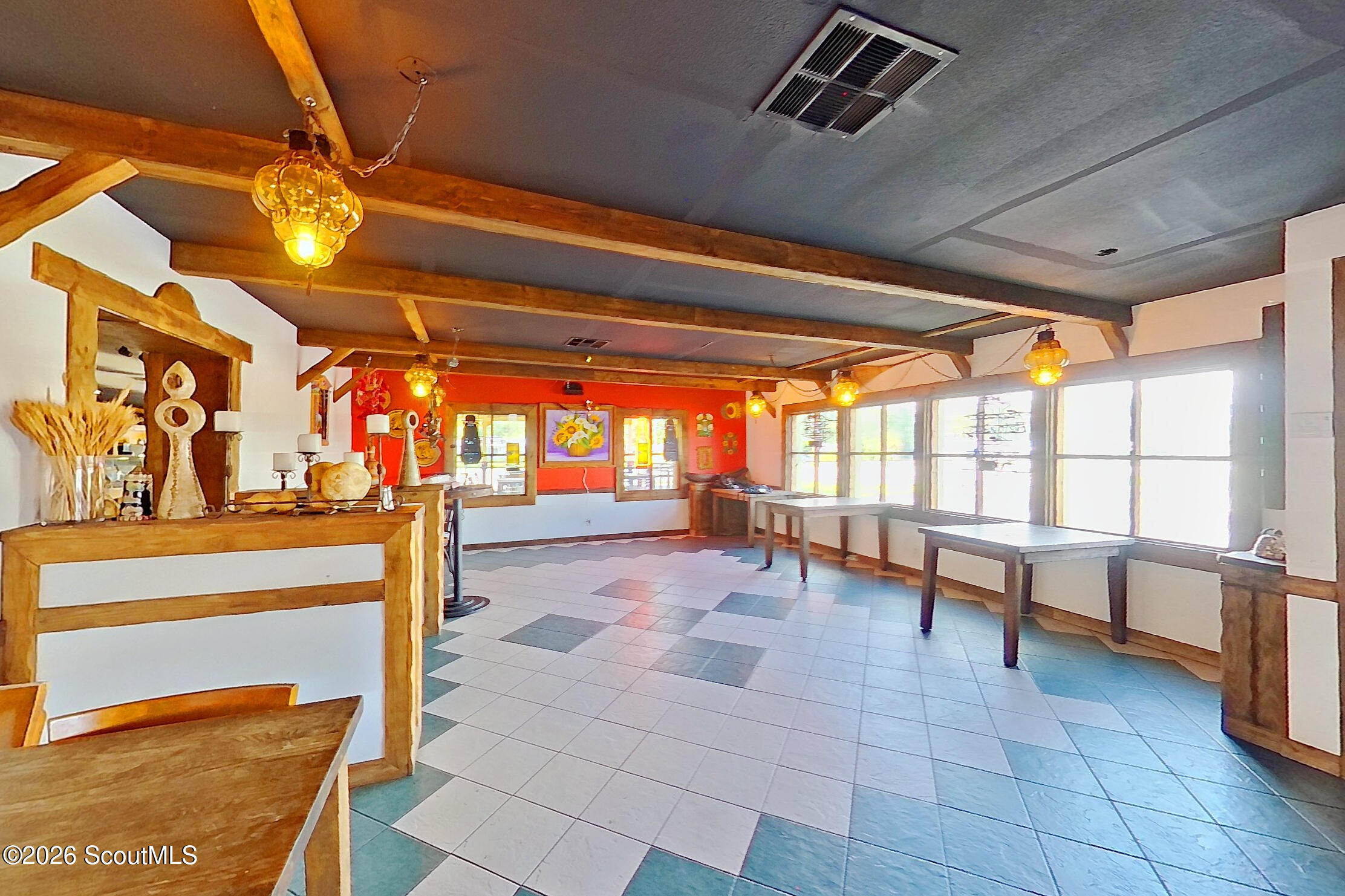 1506 Memorial Drive