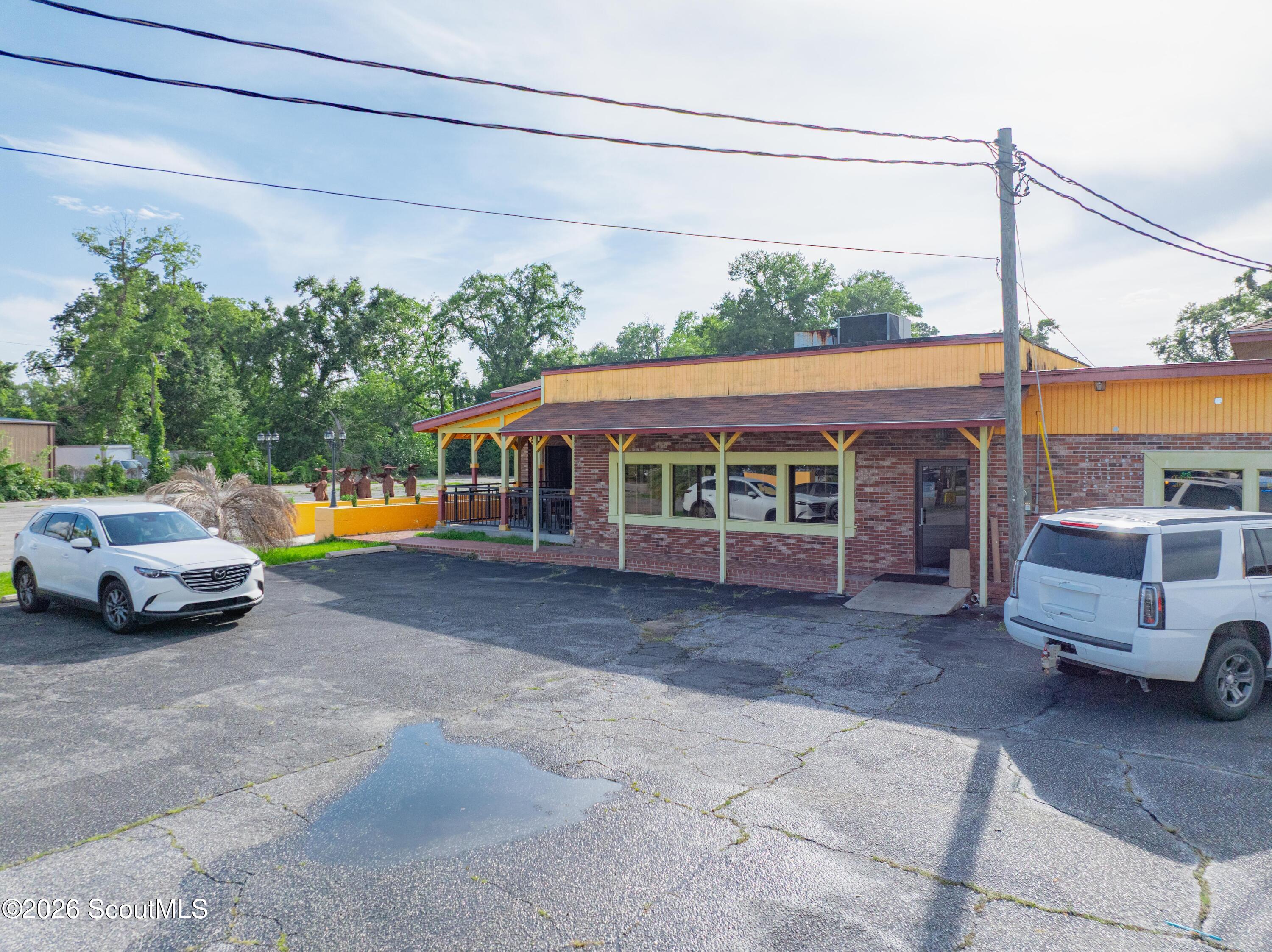 1506 Memorial Drive