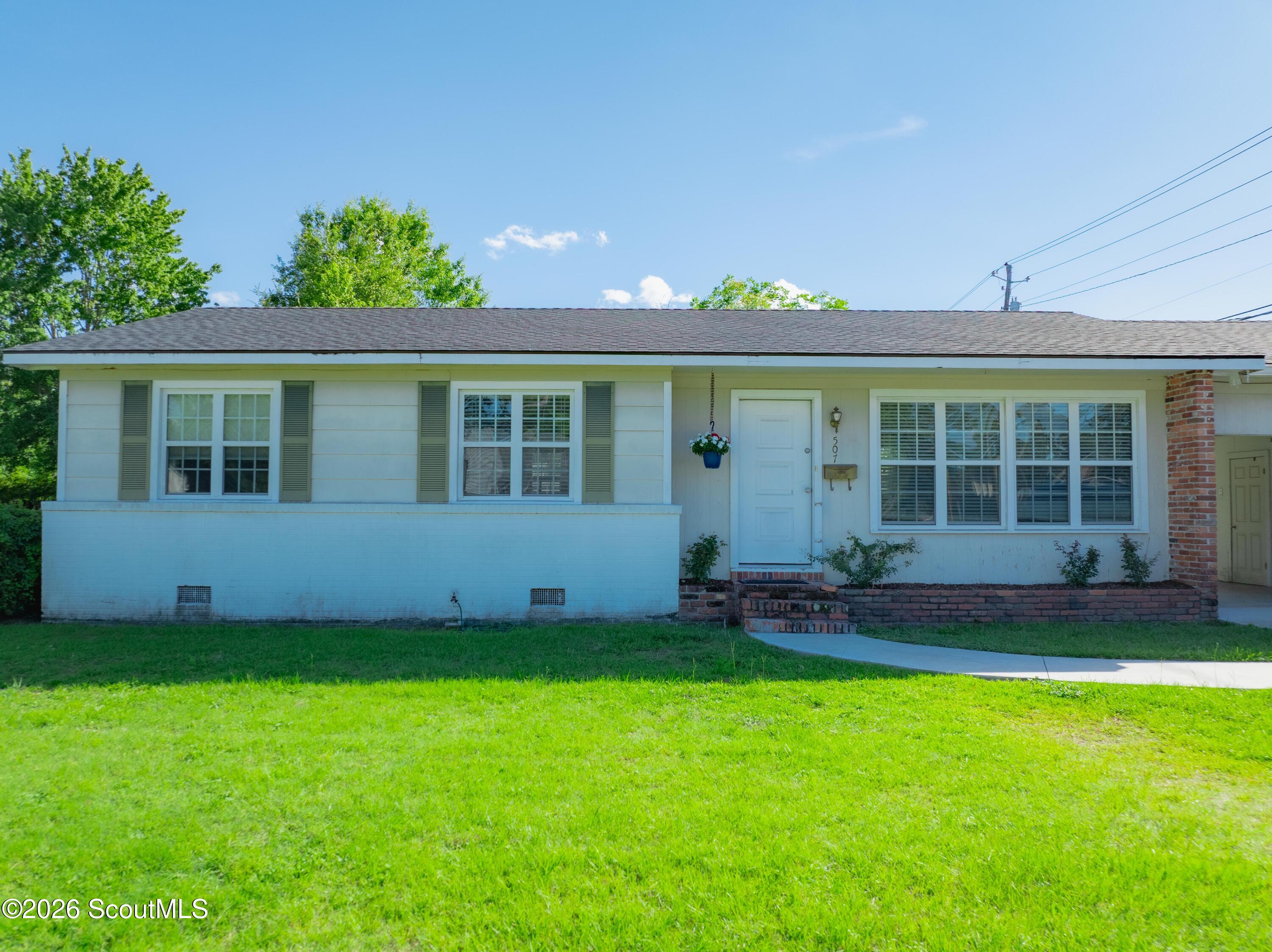 507 Pineview Drive