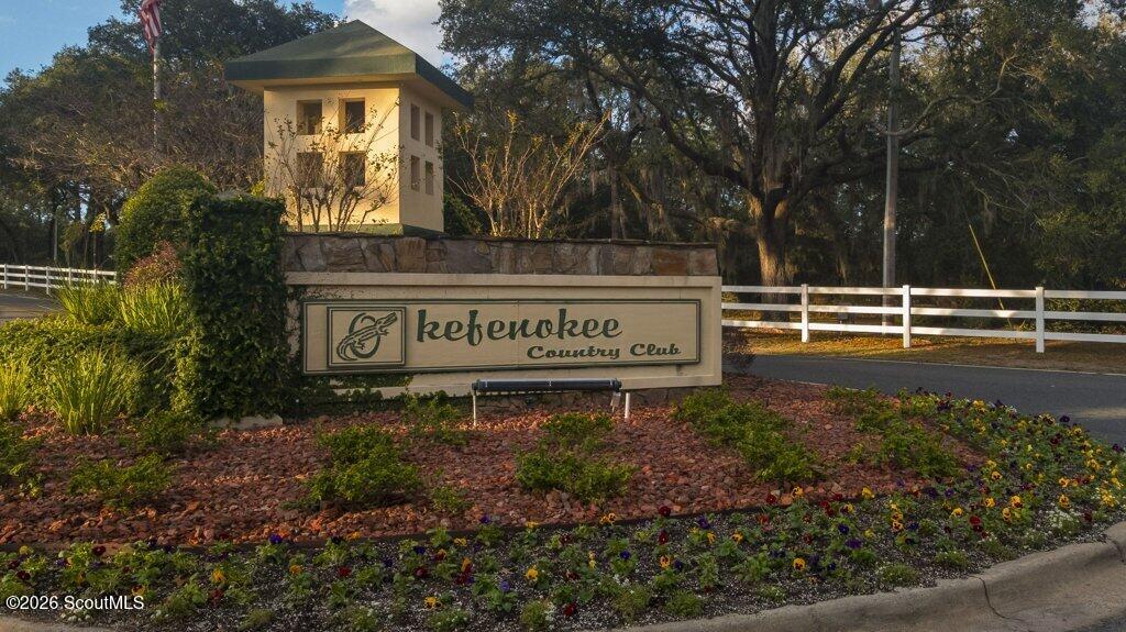 1490 Ridgewood Drive