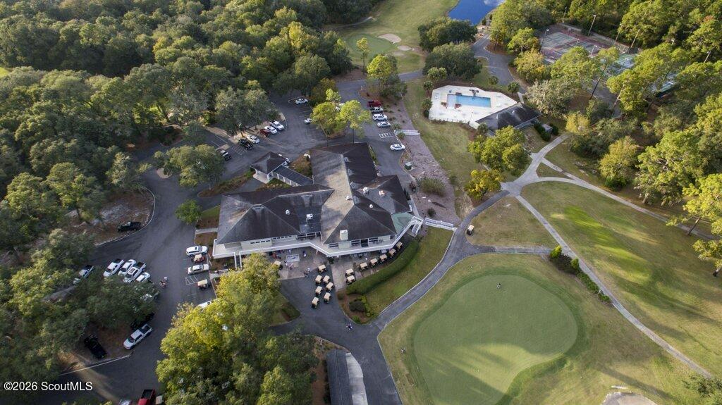 1490 Ridgewood Drive