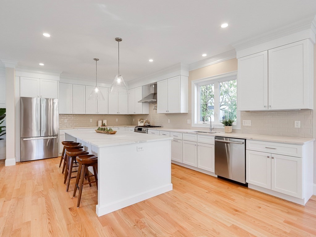 2163 Commonwealth Ave # 2