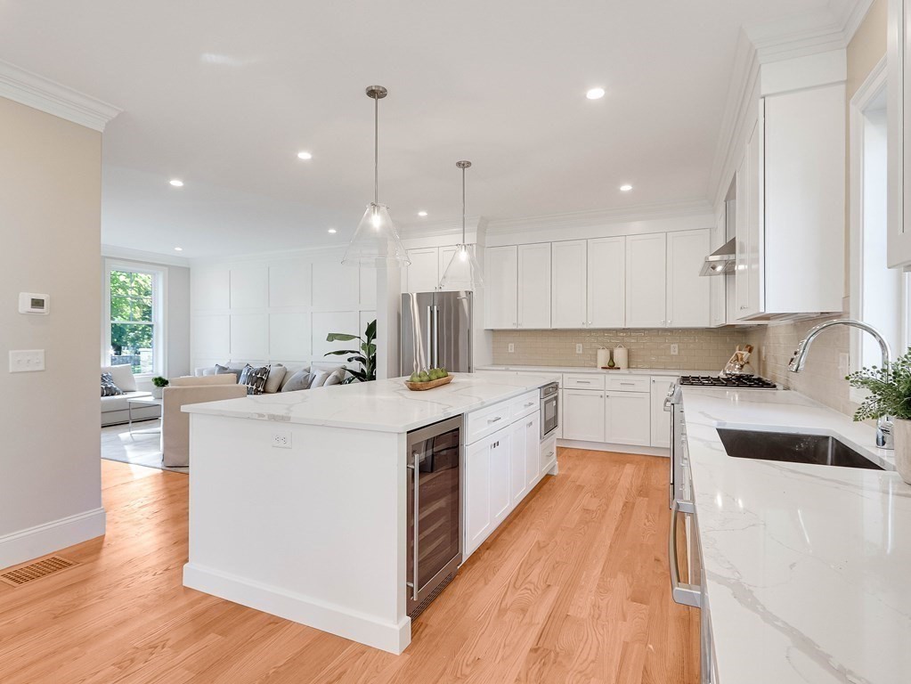 2163 Commonwealth Ave # 2