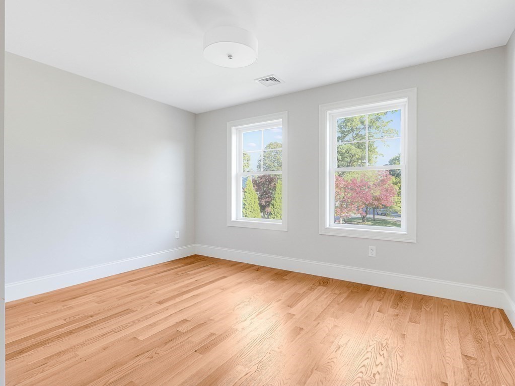 2163 Commonwealth Ave # 2
