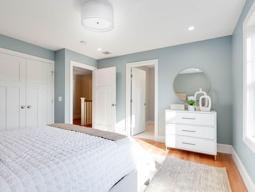 2163 Commonwealth Ave # 2