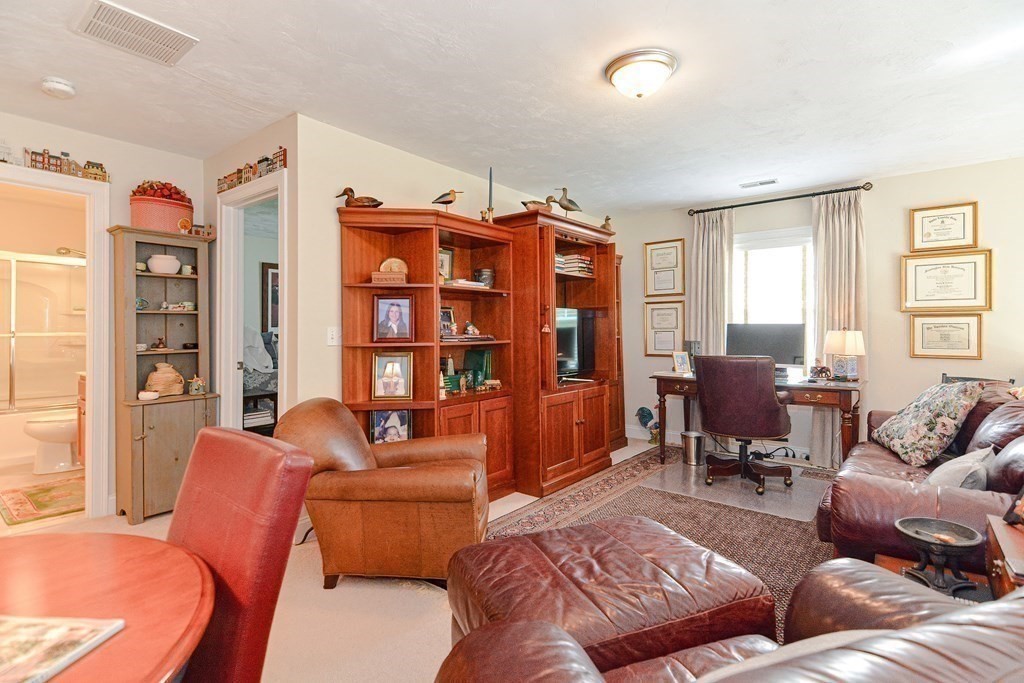 158 Walden Way # 1